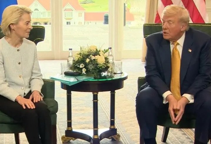 Dazi: la capitolazione dell’Europa al bullo Trump