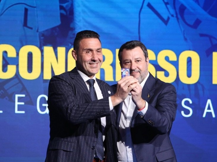 L’eco inquietante della storia: quando il populismo risveglia gli spettri del passato